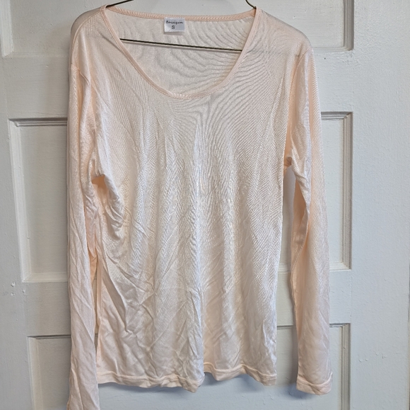 Women's pajamas - Picture 1 of 8